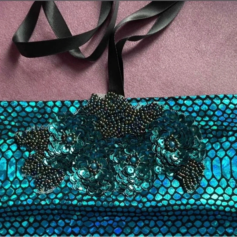 Handmade Blue Black Snakeskin Beaded Sequin Floral Clutch Tarot